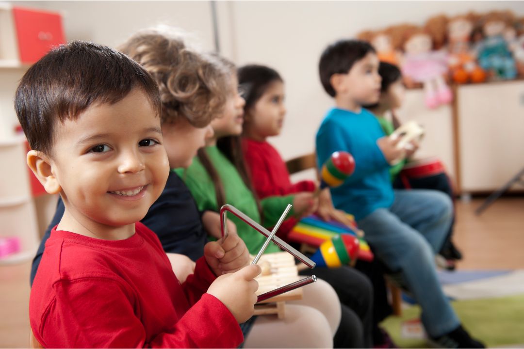 7 Reasons to Enroll Your Toddler in a Music Class Today