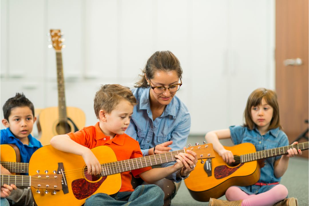 10 Powerful Benefits of Group Music Lessons at Any Age